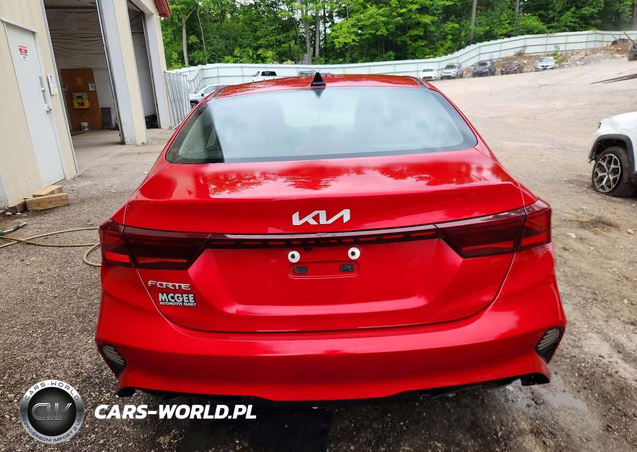 2023 Kia Forte Lxs VIN:3KPF24AD8PE640844 - 6
