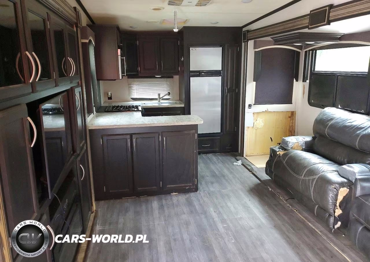 2018 Kz Durango Camper VIN:4EZFD2527J6093228 - 6
