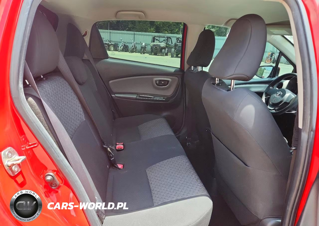 2015 Toyota Yaris 5-Door L VIN:VNKKTUD31FA039184 - 10