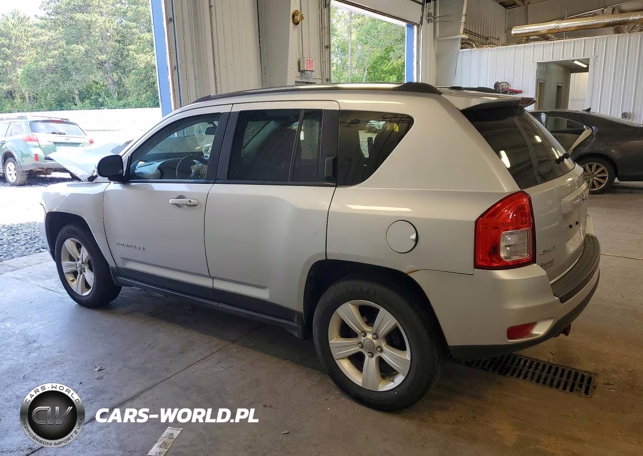 2012 Jeep Compass Latitude VIN:1C4NJDEB9CD692163 - 2