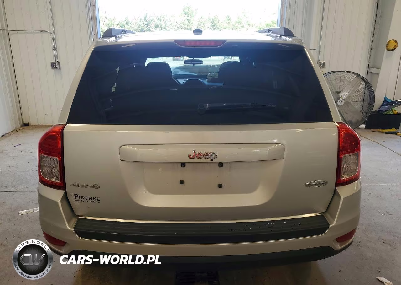 2012 Jeep Compass Latitude VIN:1C4NJDEB9CD692163 - 6