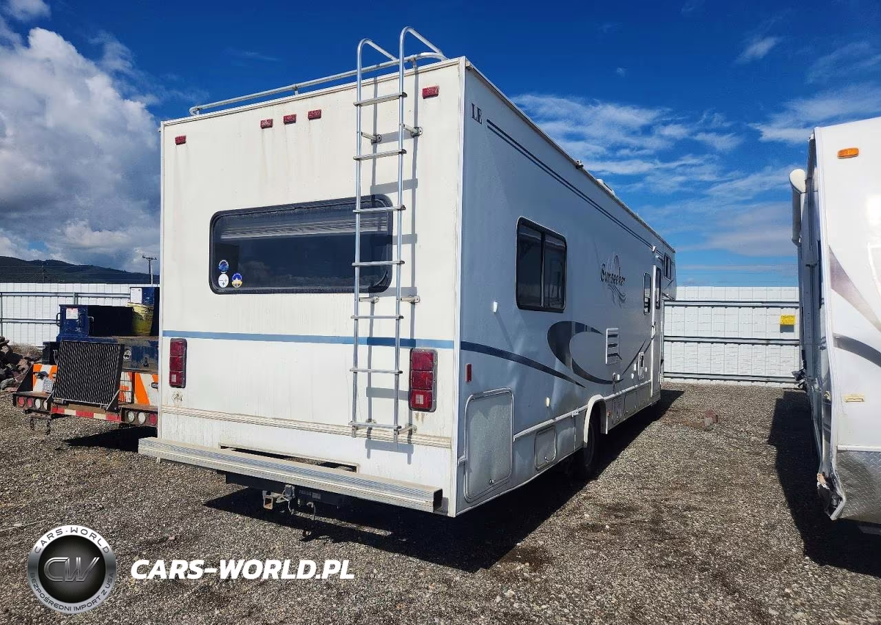 2002 Ford Econoline E450 Super Duty Cutaway Van VIN:1FDXE45S92HB31039 - 4