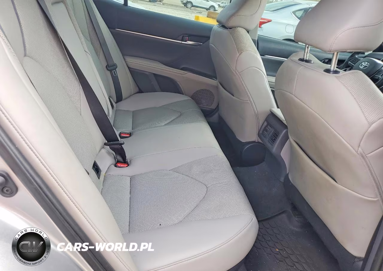 2022 Toyota Camry Xle VIN:4T1F31AK6NU584469 - 10