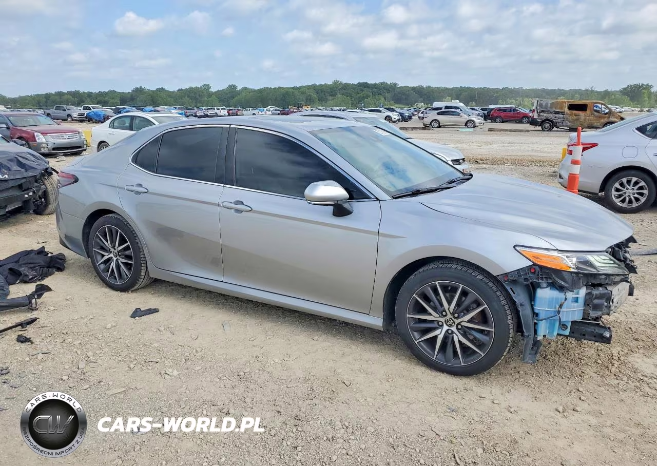 2022 Toyota Camry Xle VIN:4T1F31AK6NU584469 - 4
