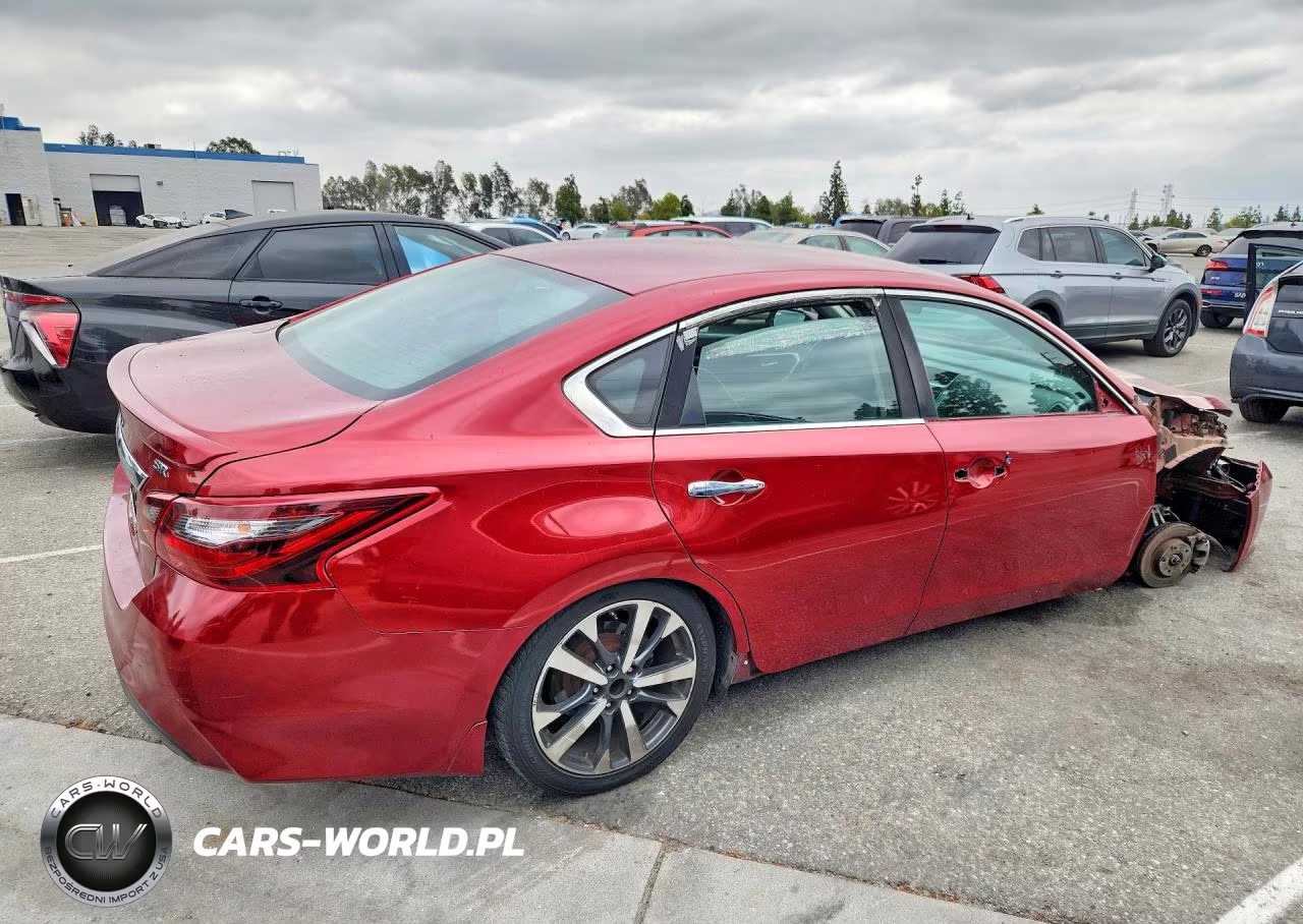 2017 Nissan Altima 2.5 Sr VIN:1N4AL3APXHC494652 - 3