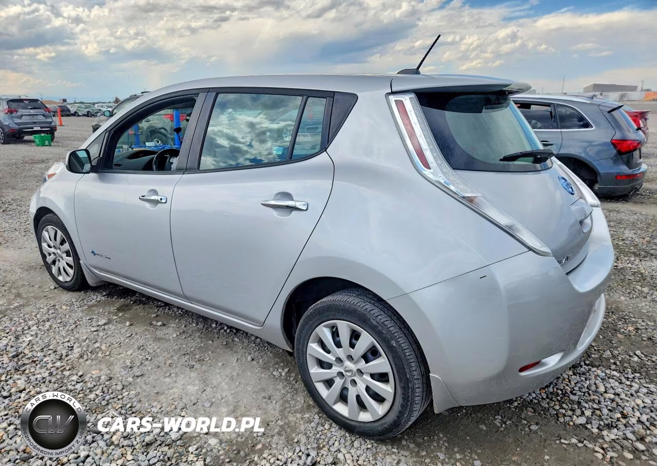 2015 Nissan Leaf S VIN:1N4AZ0CP4FC334824 - 2