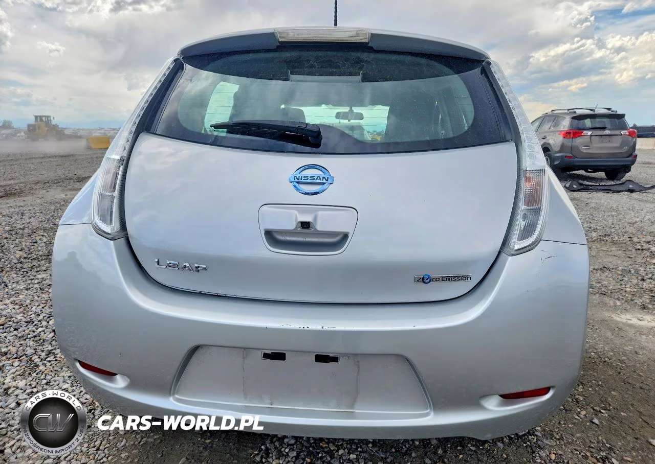2015 Nissan Leaf S VIN:1N4AZ0CP4FC334824 - 6