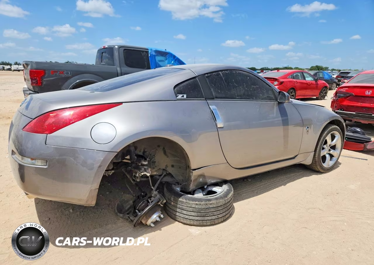 2008 Nissan 350Z Coupe VIN:JN1BZ34D88M705648 - 3