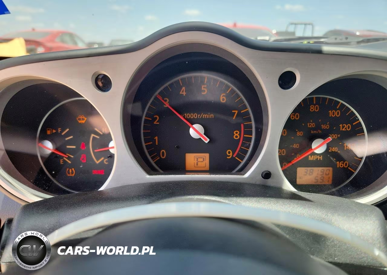 2008 Nissan 350Z Coupe VIN:JN1BZ34D88M705648 - 9