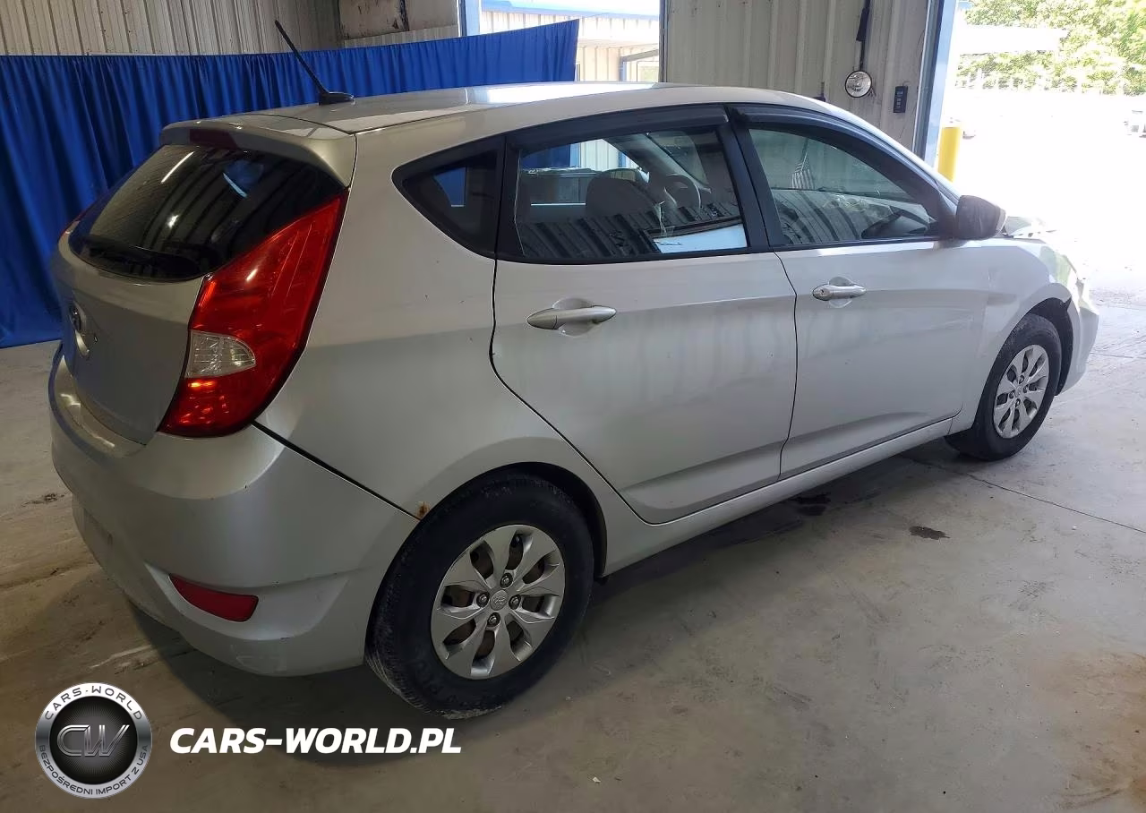 2015 Hyundai Accent Gs VIN:KMHCT5AE4FU219018 - 3