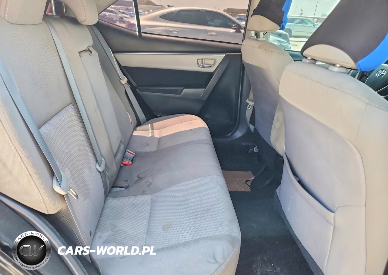2015 Toyota Corolla Le VIN:5YFBURHE8FP342859 - 10