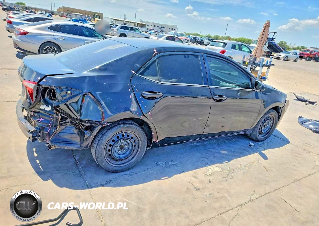 2015 Toyota Corolla Le VIN:5YFBURHE8FP342859 - 3
