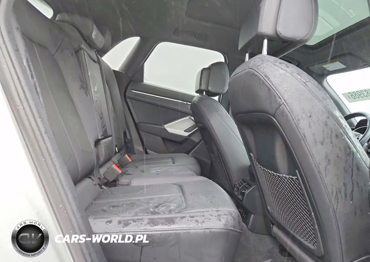 2020 Audi Q3 Premium S Line VIN:WA1DECF3XL1066411 - 11