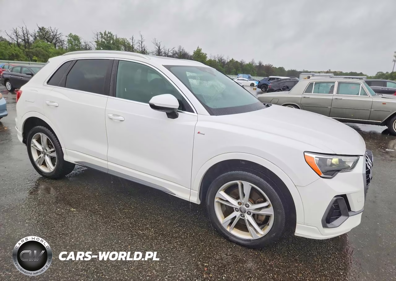 2020 Audi Q3 Premium S Line VIN:WA1DECF3XL1066411 - 4