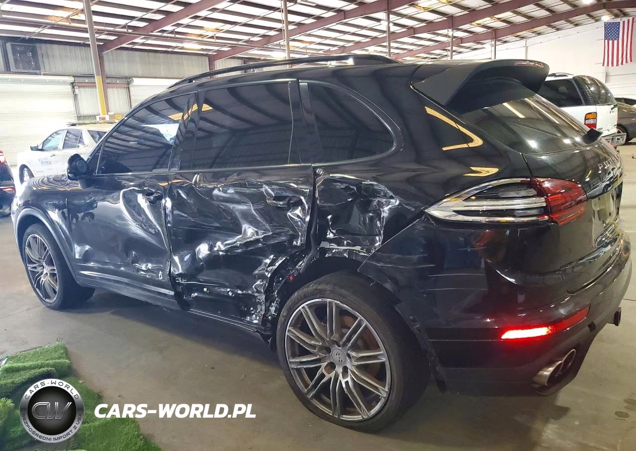 2016 Porsche Cayenne S VIN:WP1AB2A2XGLA94521 - 2