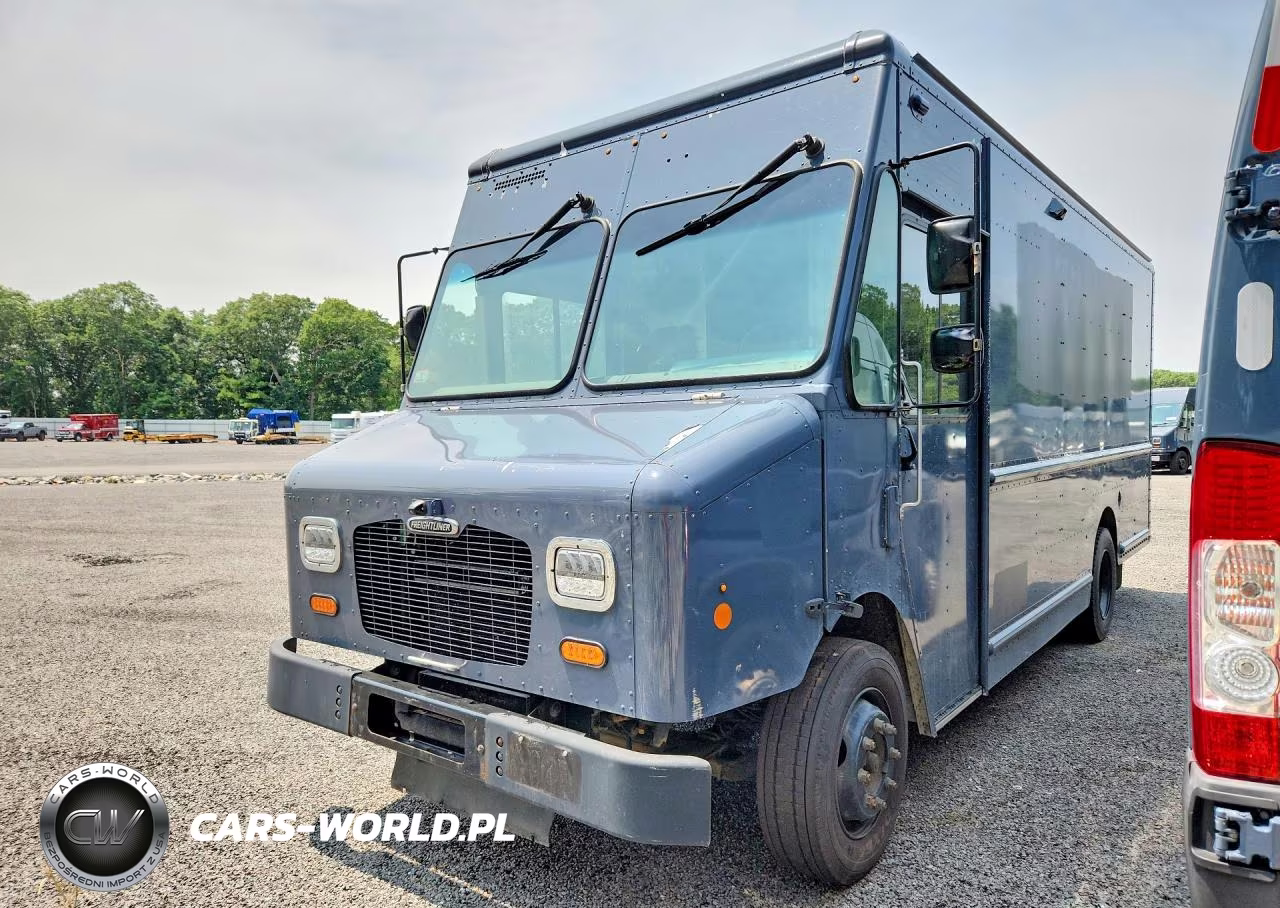 2020 Freightliner Mt45G Chassis Delivery Truck