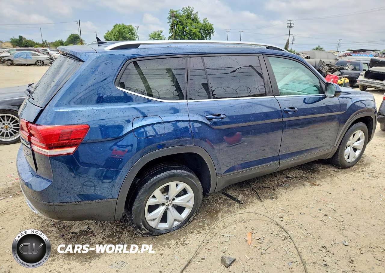 2018 Volkswagen Atlas Se VIN:1V2KR2CA2JC583023 - 3