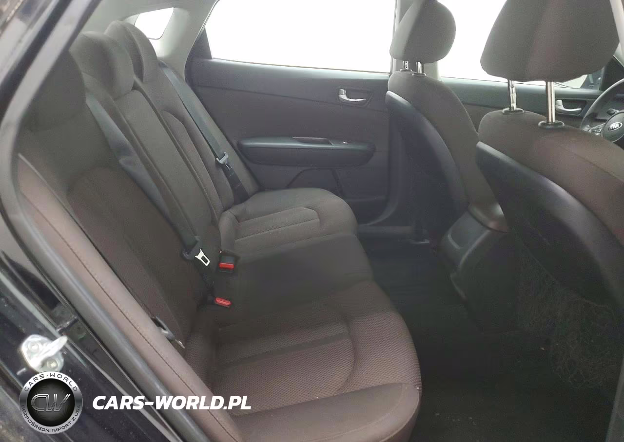 2019 Kia Optima Lx VIN:5XXGT4L39KG303475 - 10