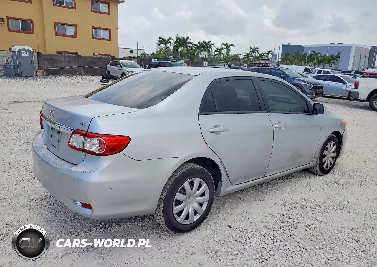 2011 Toyota Corolla Le VIN:JTDBU4EE3B9143614 - 3