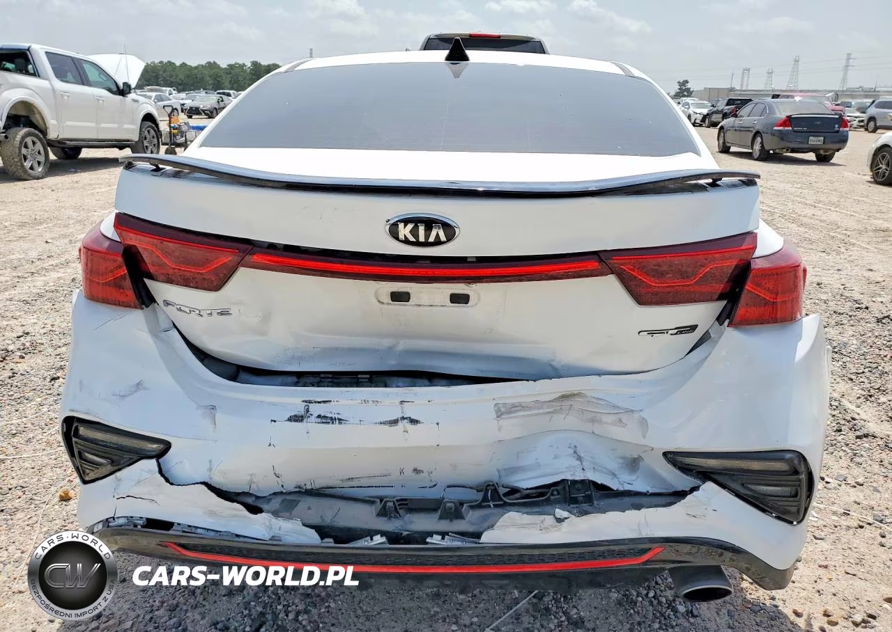 2021 Kia Forte Gt Line VIN:3KPF34AD9ME332333 - 6