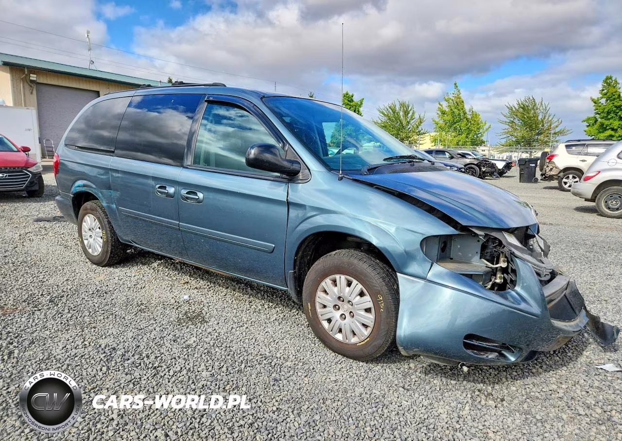 2005 Chrysler Town & Country Lx VIN:2C4GP44R95R255799 - 4
