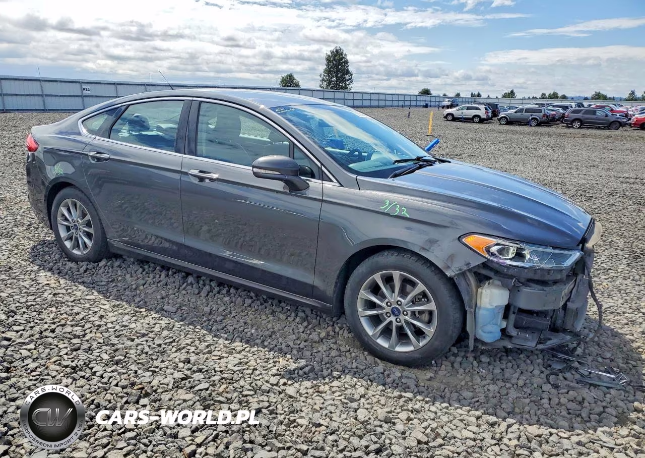 2017 Ford Fusion Se VIN:3FA6P0HD5HR416723 - 4