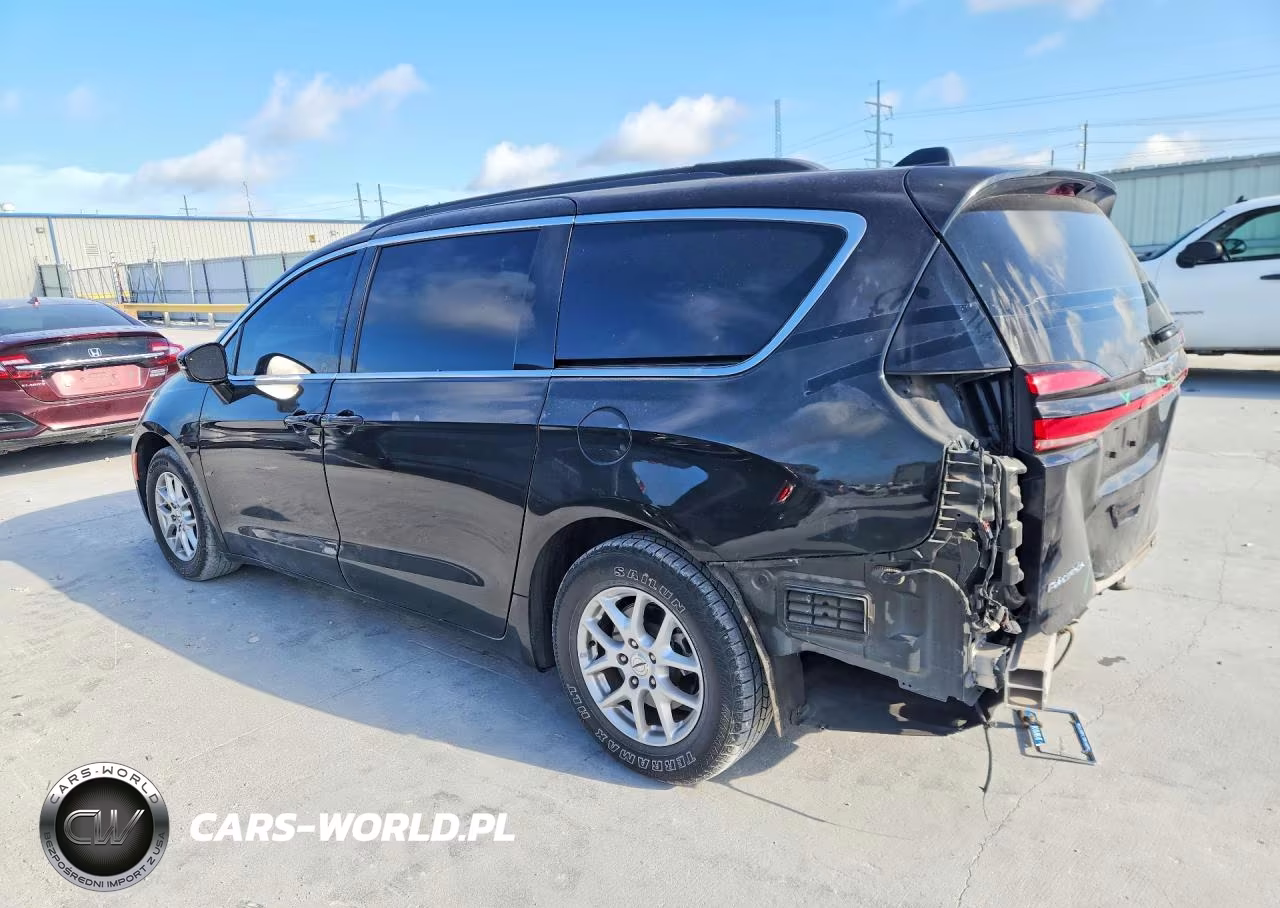 2022 Chrysler Pacifica Touring L VIN:2C4RC1BG7NR123533 - 2