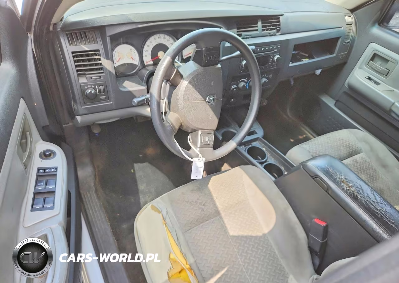 2008 Dodge Dakota Sxt VIN:1D7HW38K48S632837 - 8