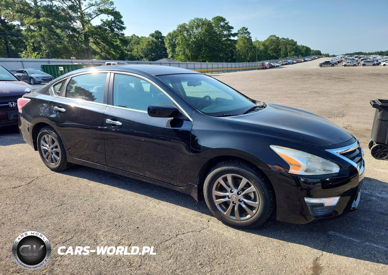 2015 Nissan Altima 2.5 S VIN:1N4AL3AP9FN916573 - 4