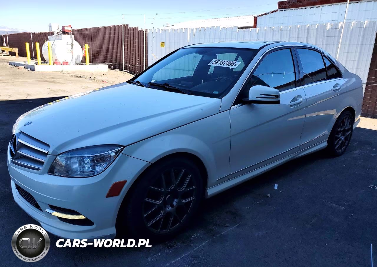 2011 Mercedes-Benz C 300 4Matic – zdjęcie 1 z 12