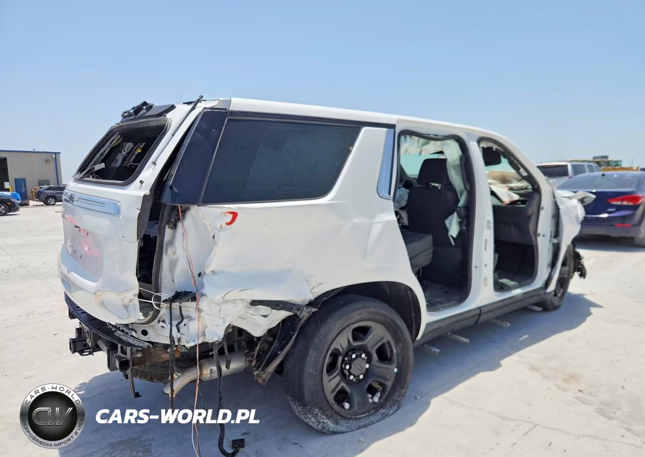 2021 Chevrolet Tahoe C1500 VIN:1GNSCLED7MR291389 - 3