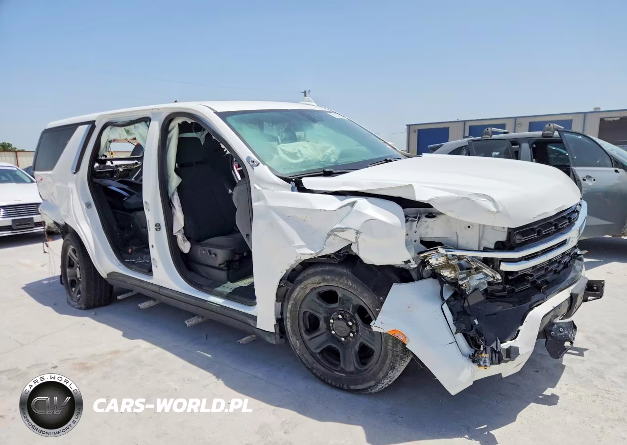 2021 Chevrolet Tahoe C1500 VIN:1GNSCLED7MR291389 - 4