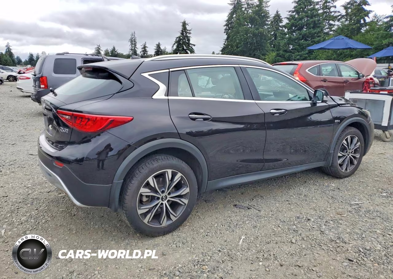 2017 Infiniti Qx30 Premium VIN:SJKCH5CR5HA025511 - 3