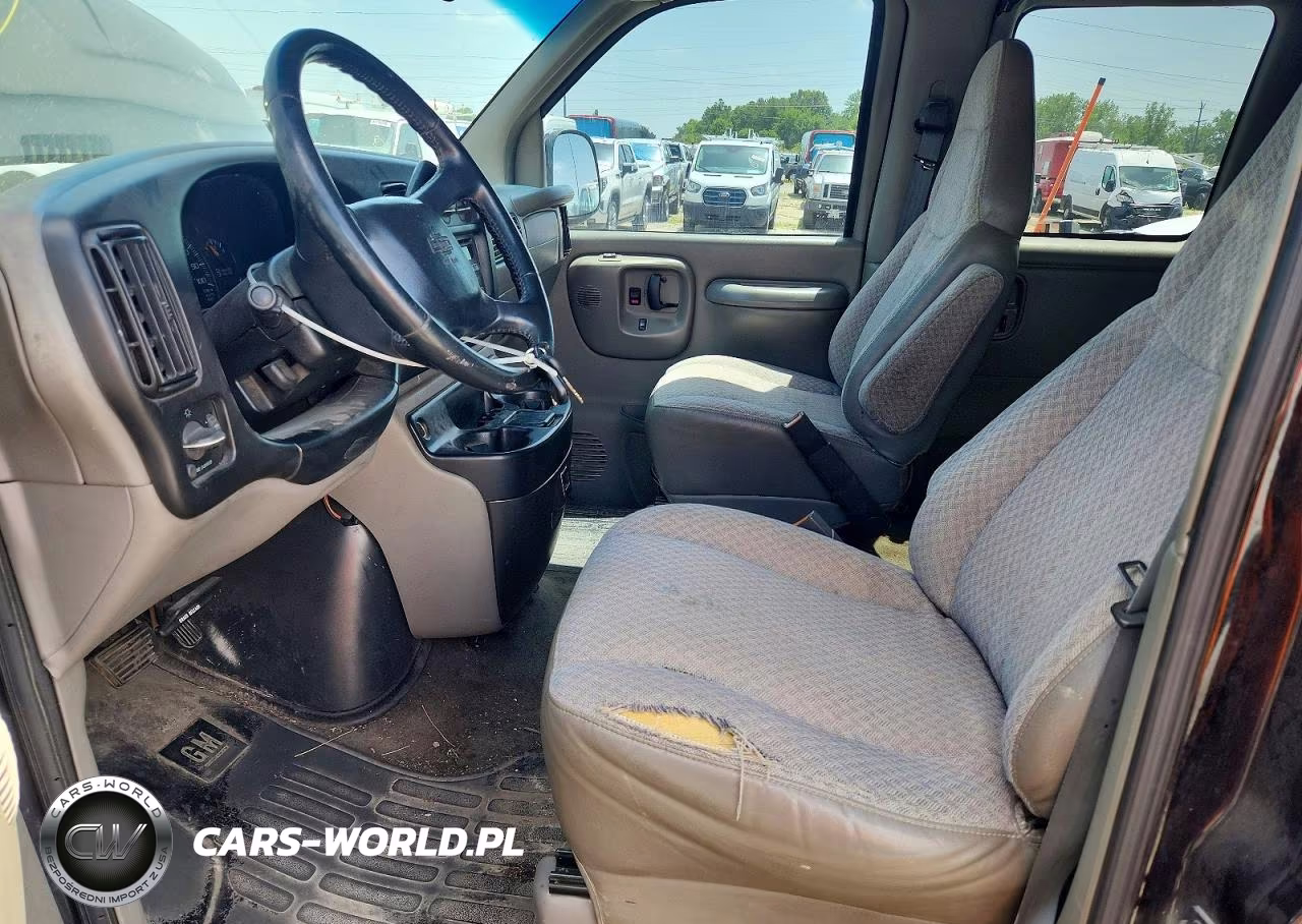 2001 Chevrolet Express G1500 VIN:1GNFG15R011212032 - 7