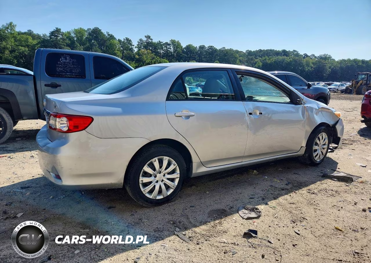 2012 Toyota Corolla Le VIN:2T1BU4EE2CC776407 - 3