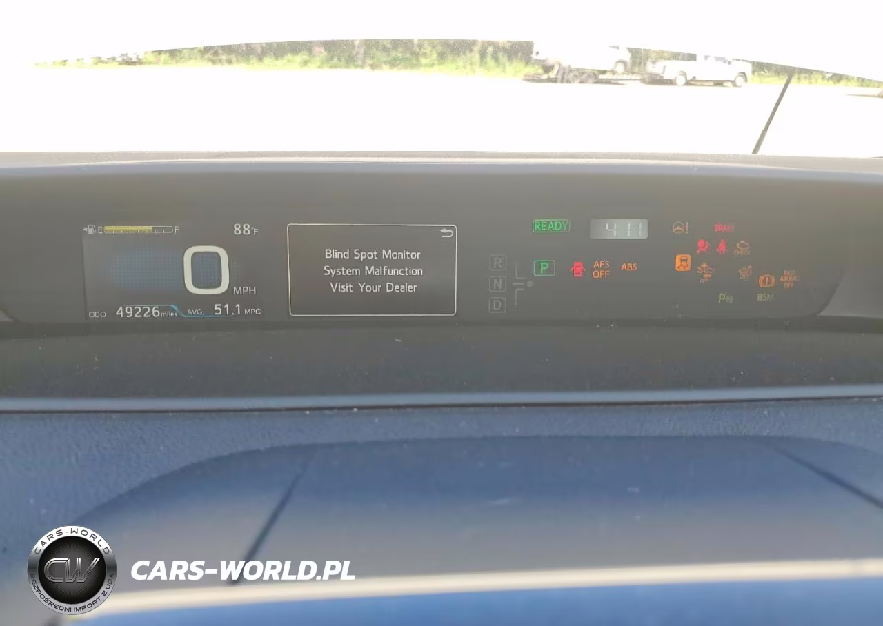 2019 Toyota Prius Limited VIN:JTDKARFU0K3083256 - 9