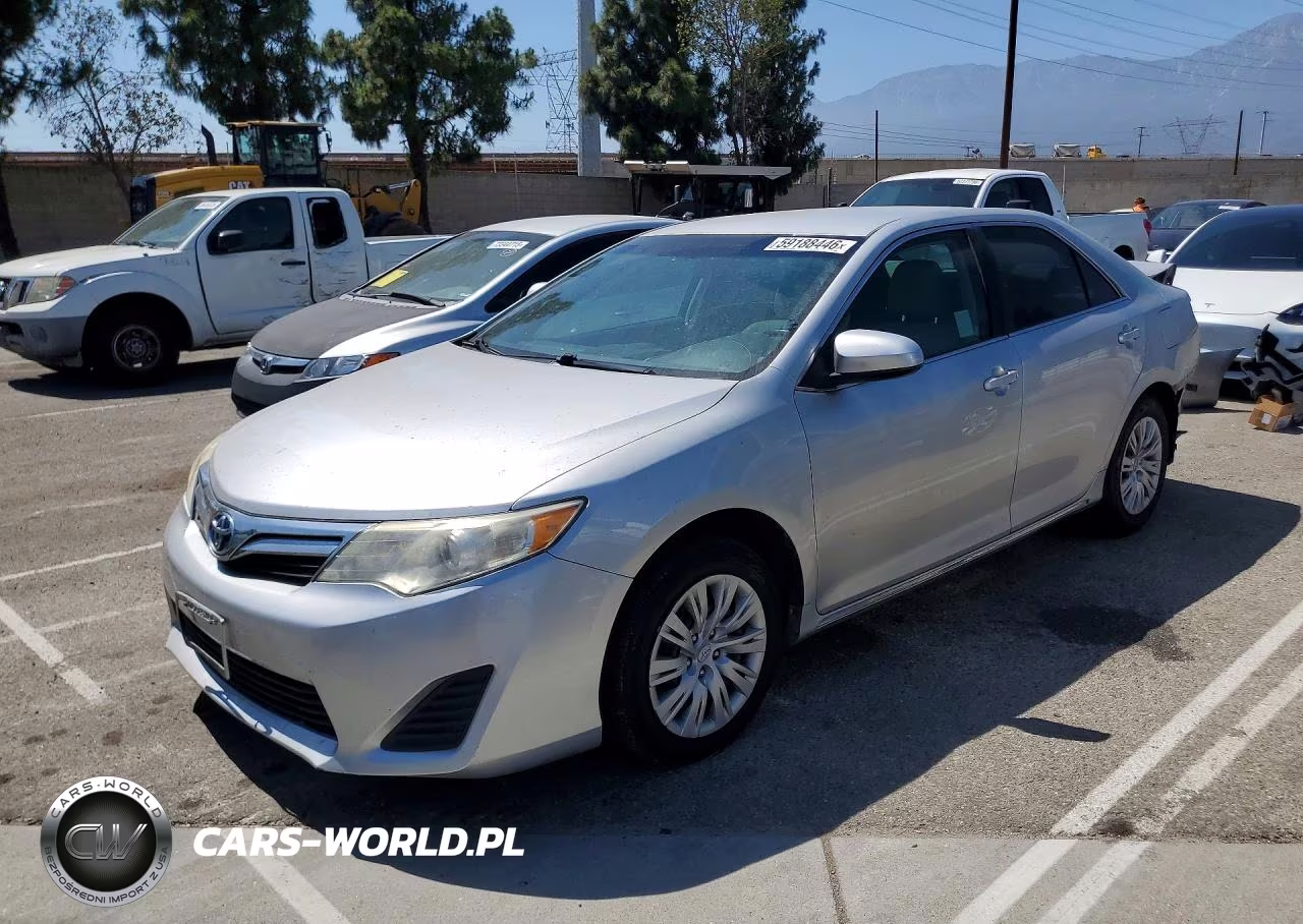 2013 Toyota Camry Hybrid Le