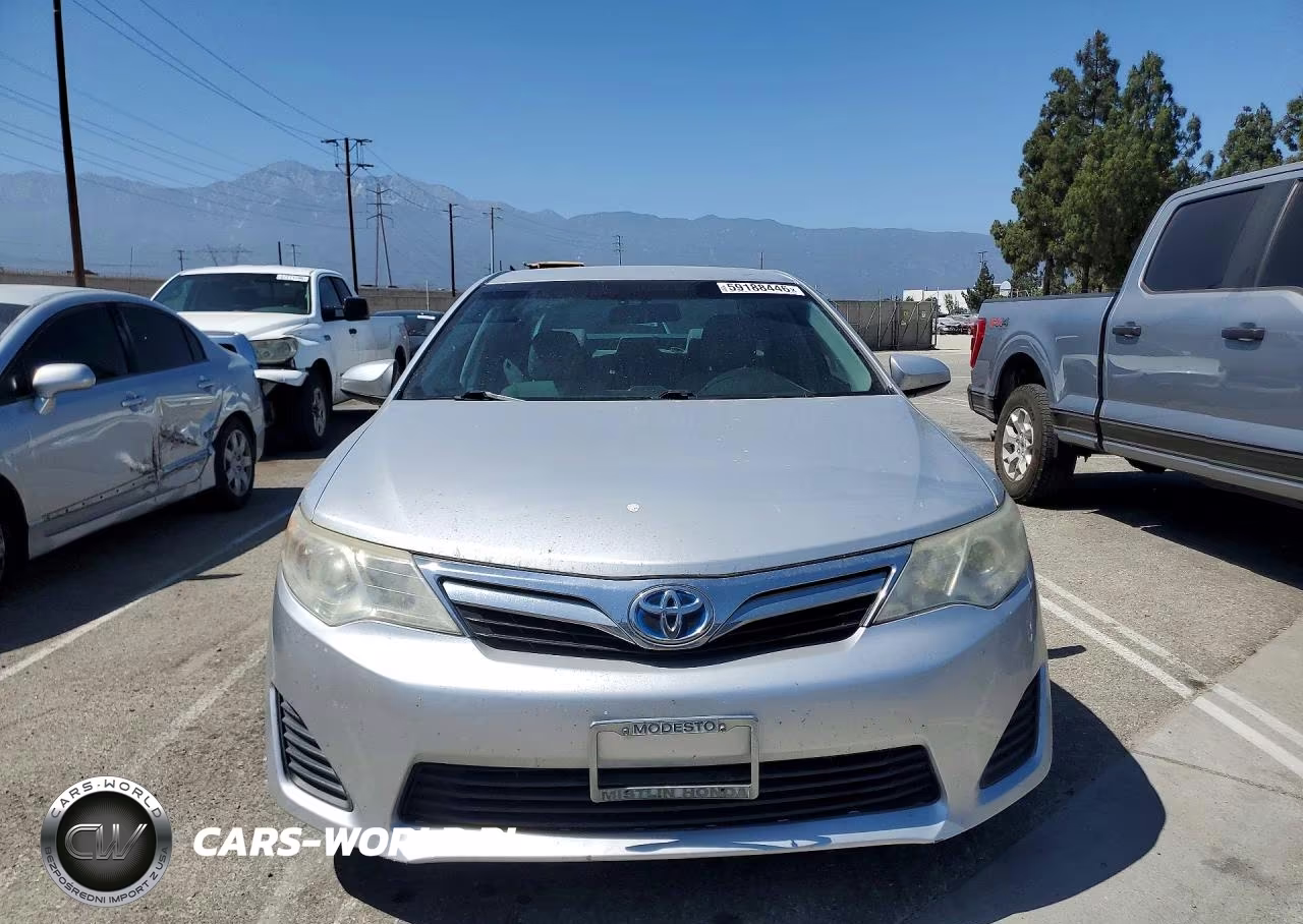 2013 Toyota Camry Hybrid Le VIN:4T1BD1FK4DU085964 - 5