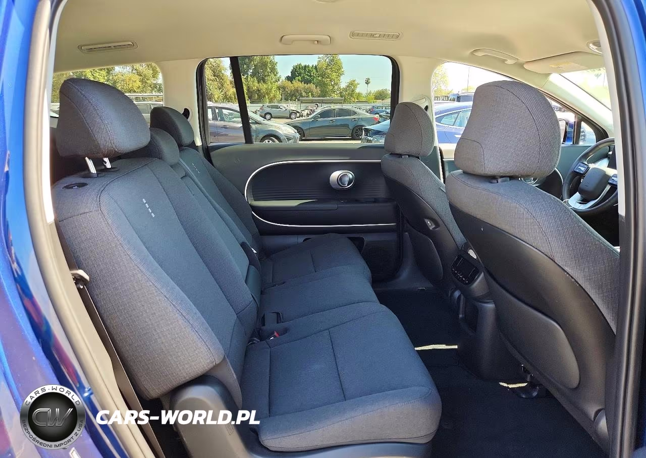 2026 Hyundai Ioniq 9 S VIN:7YAMS5S16TY008343 - 11