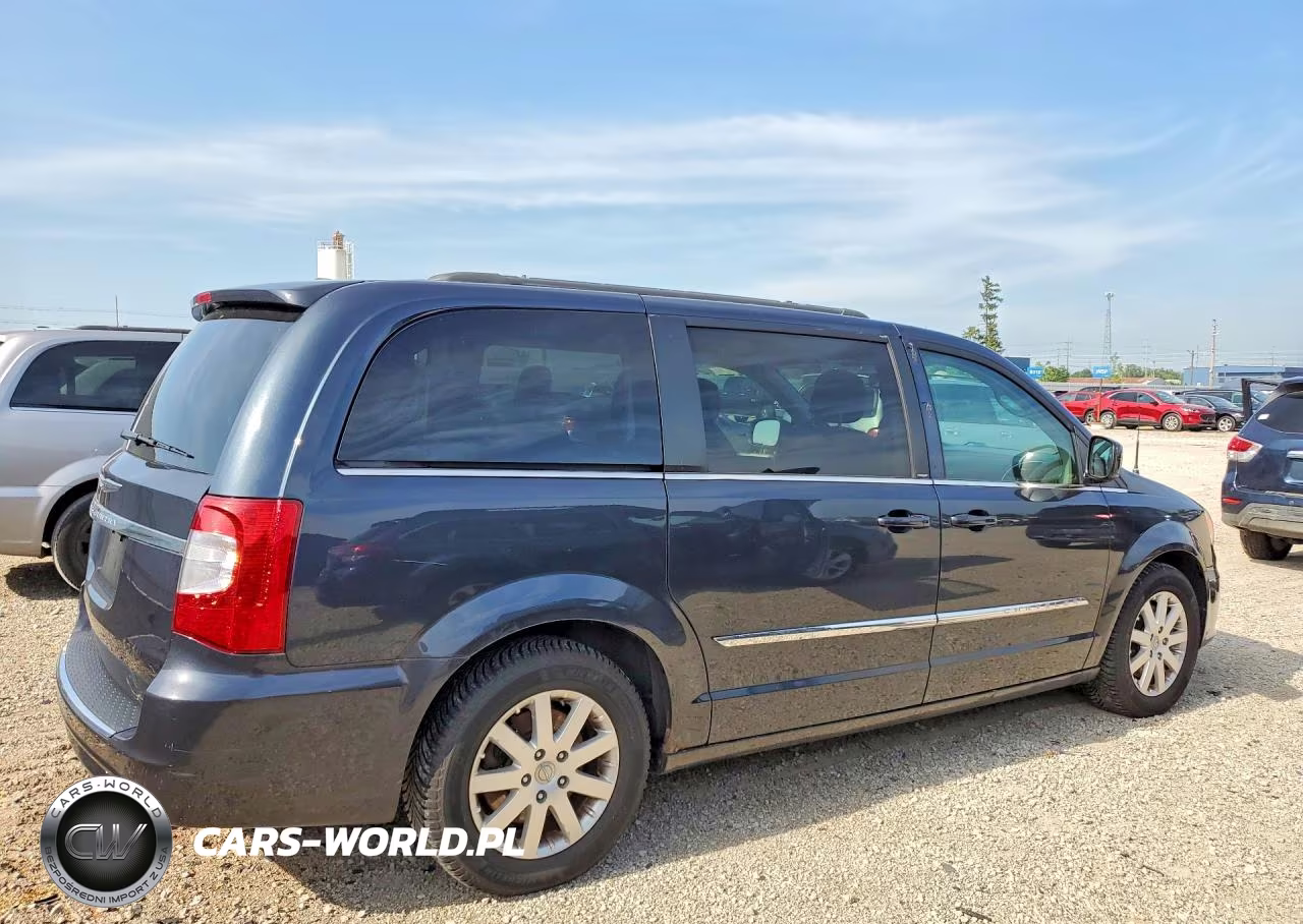 2013 Chrysler Town & Country Touring VIN:2C4RC1BGXDR776470 - 3