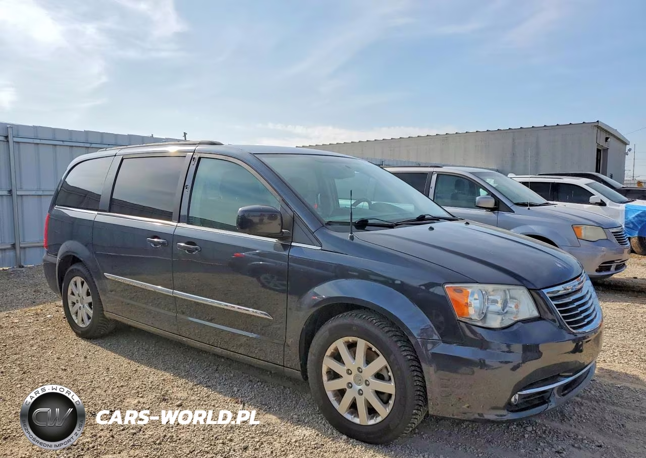 2013 Chrysler Town & Country Touring VIN:2C4RC1BGXDR776470 - 4