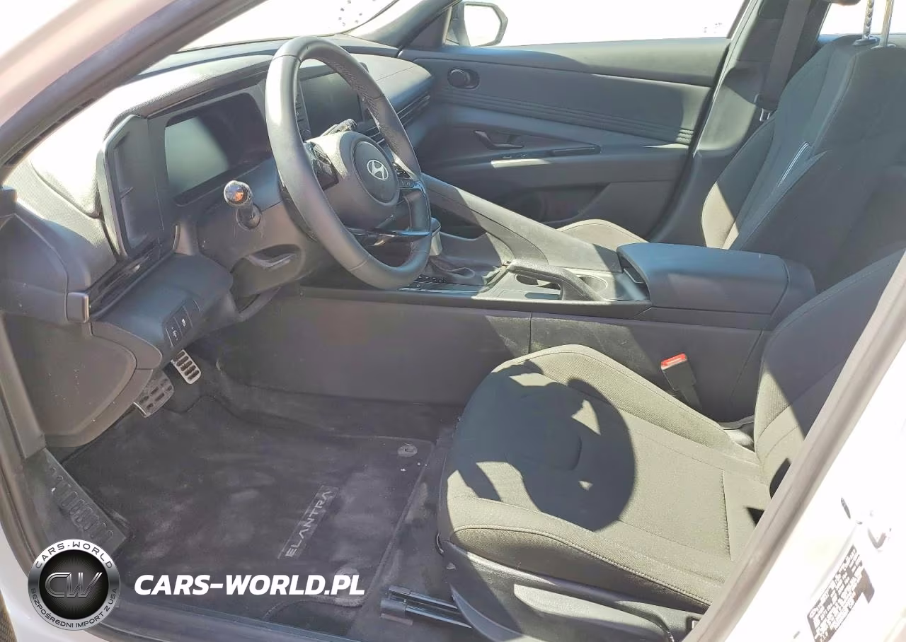 2025 Hyundai Elantra Sel Sport VIN:KMHLM4DG1SU065916 - 7