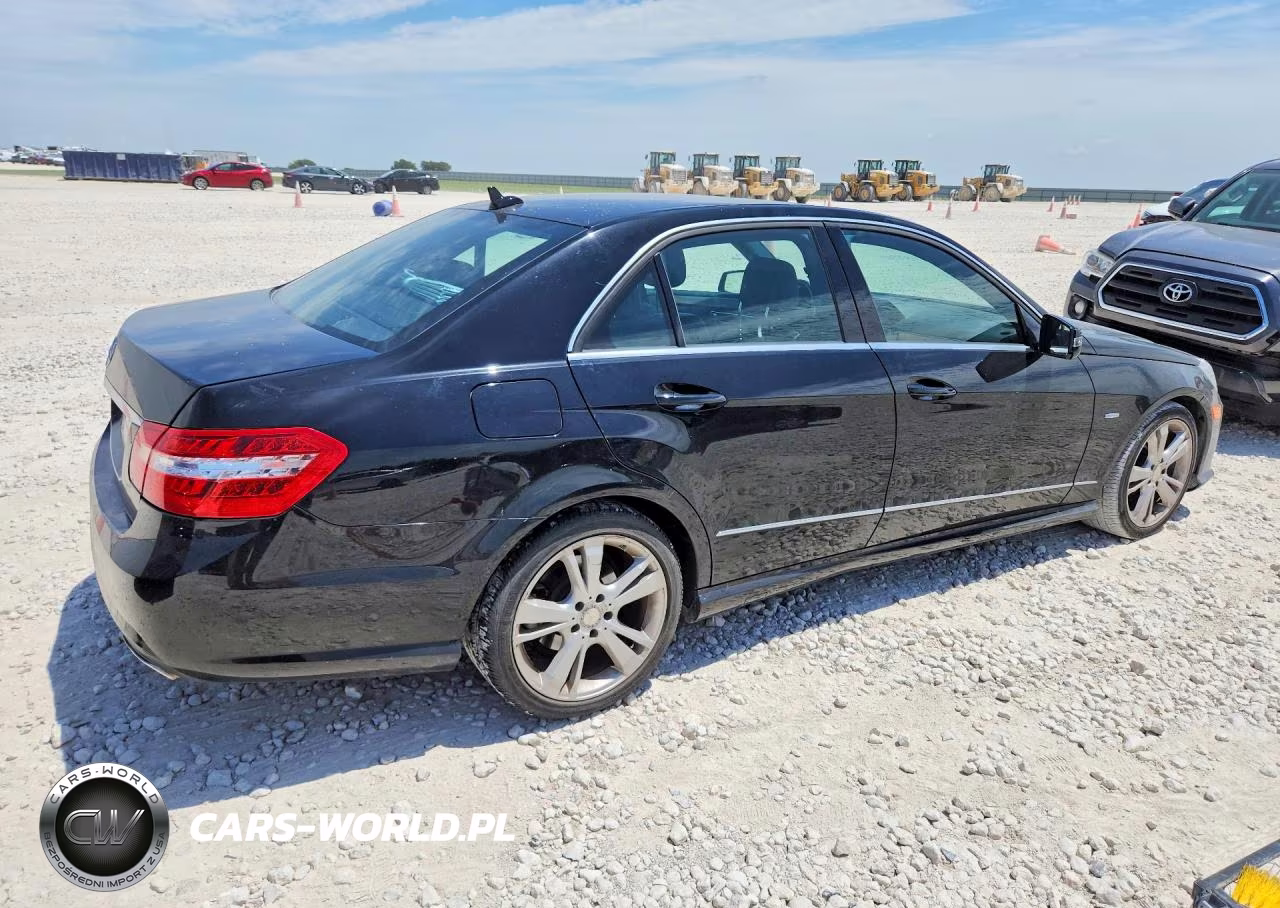 2012 Mercedes-Benz E VIN:WDDHF5KB3CA567207 - 3
