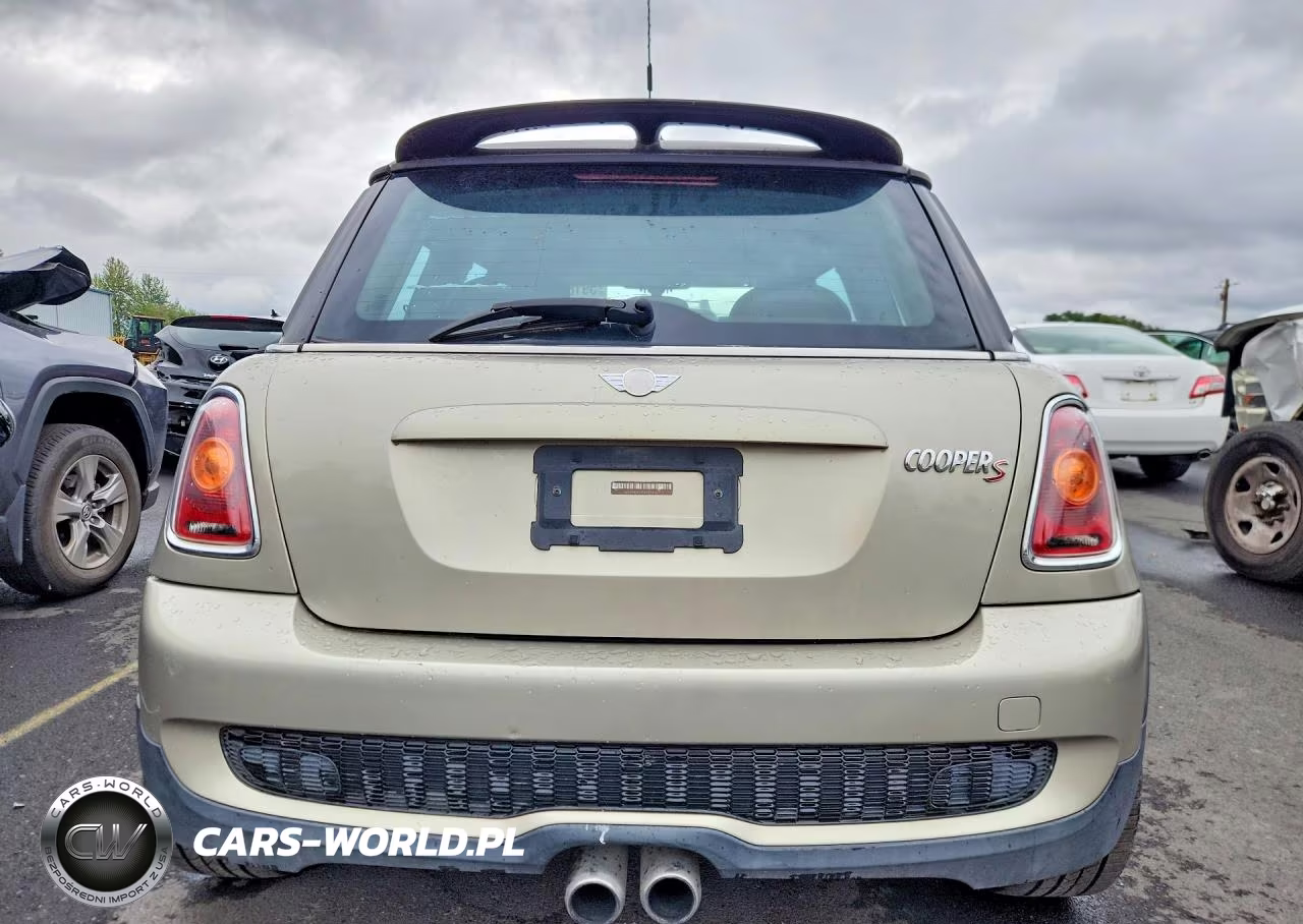 2007 Mini Cooper S VIN:WMWMF73517TV31343 - 6