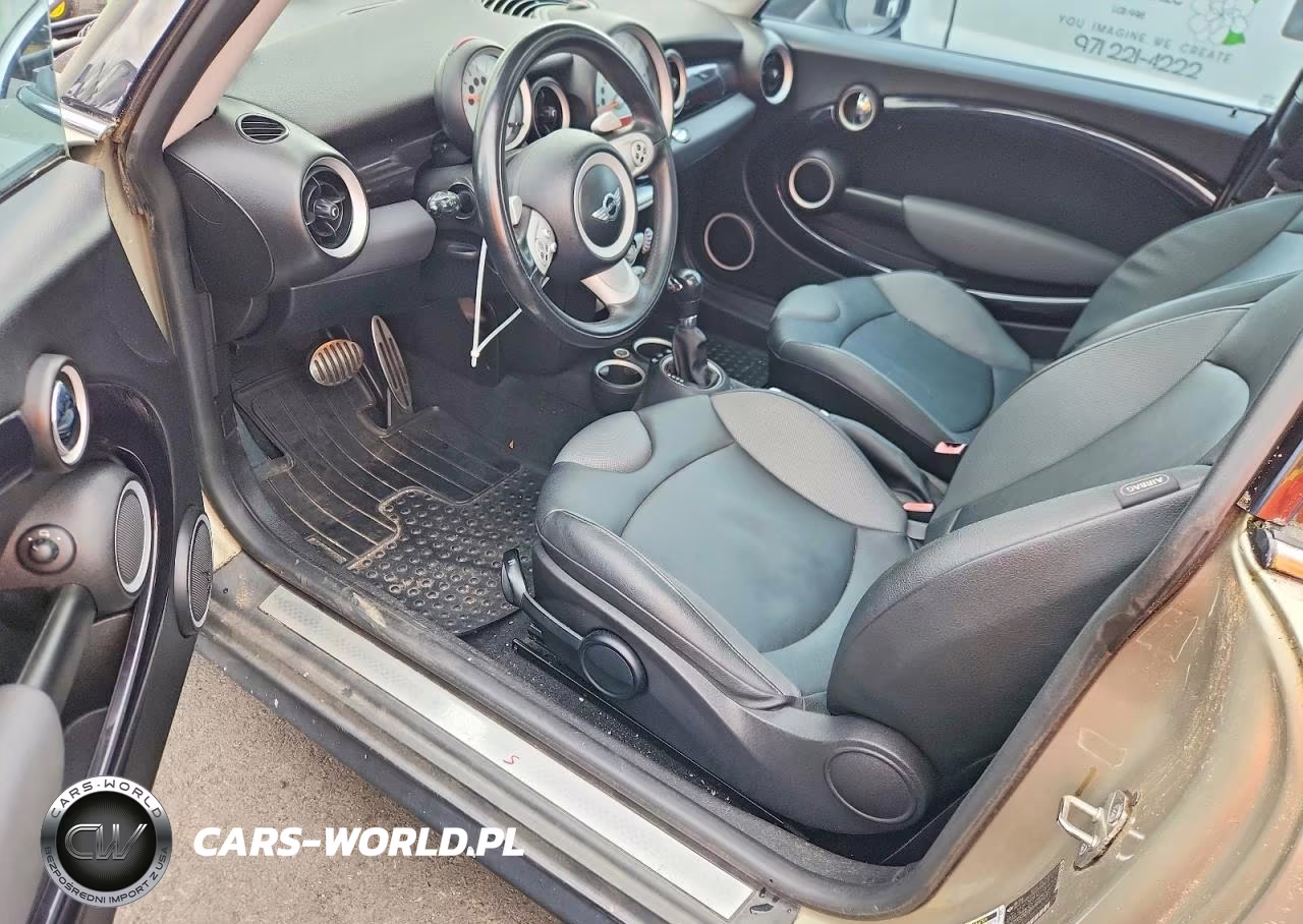 2007 Mini Cooper S VIN:WMWMF73517TV31343 - 8