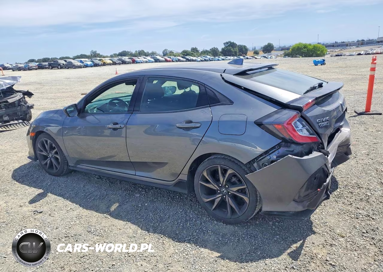 2018 Honda Civic Sport VIN:SHHFK7H40JU211026 - 2