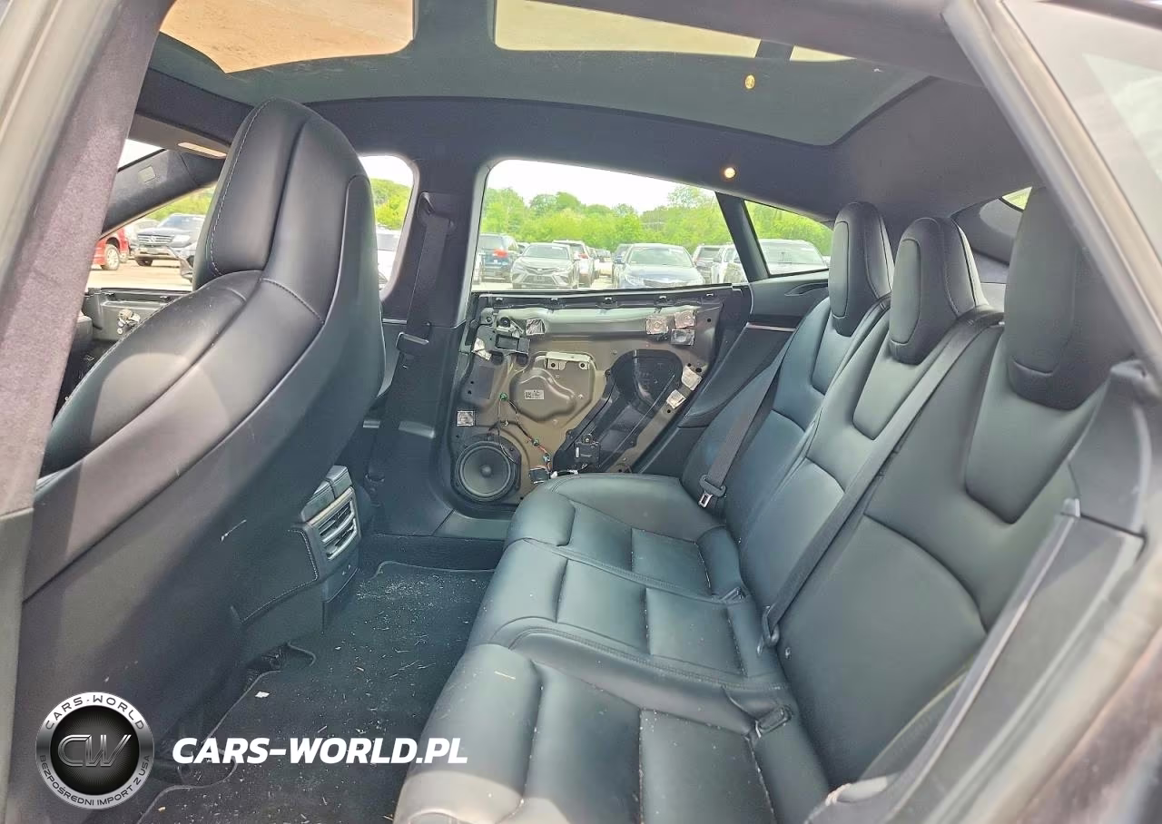 2018 Tesla Model S VIN:5YJSA1E25JF272018 - 10