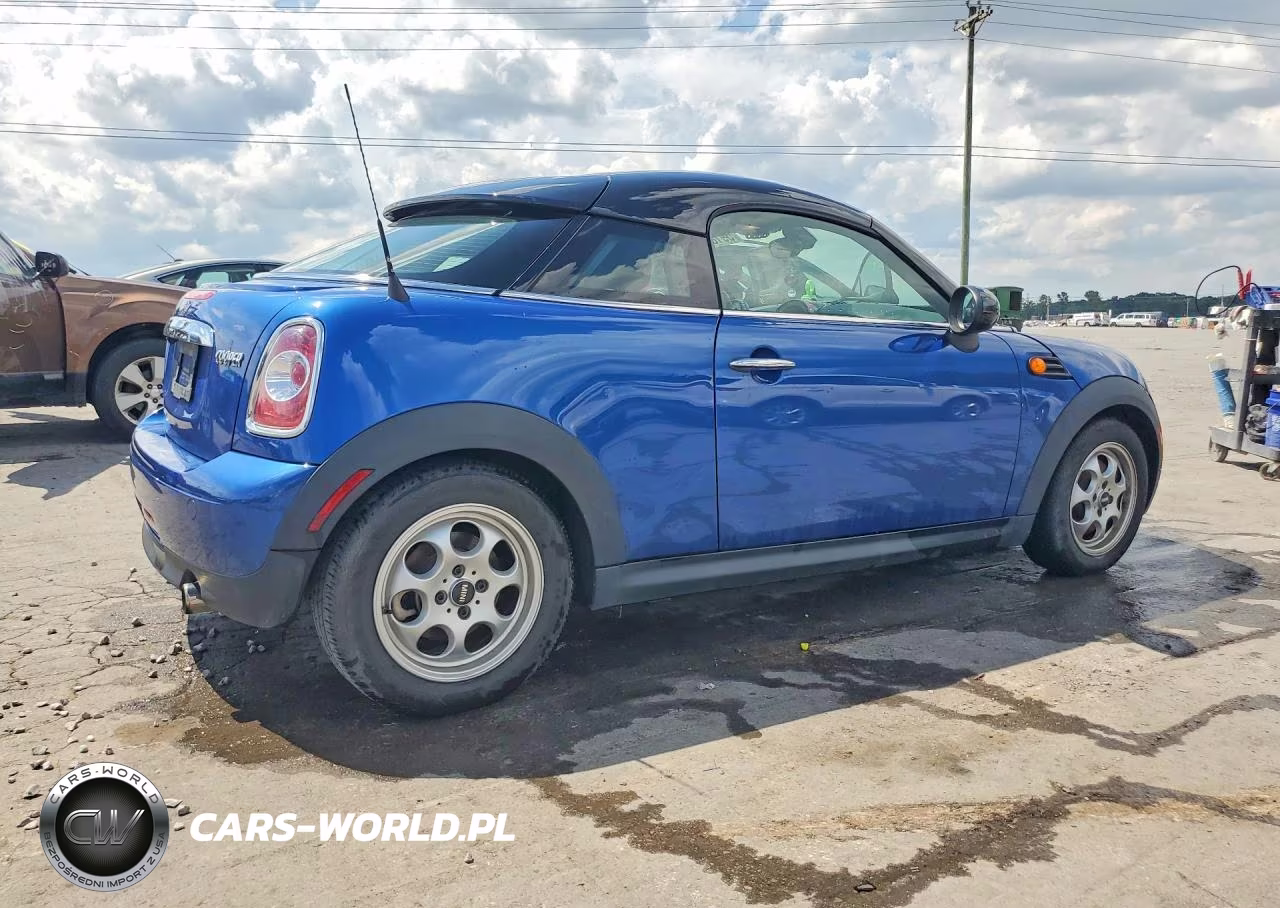 2015 Mini Cooper Coupe VIN:WMWSX1C5XFT508210 - 3