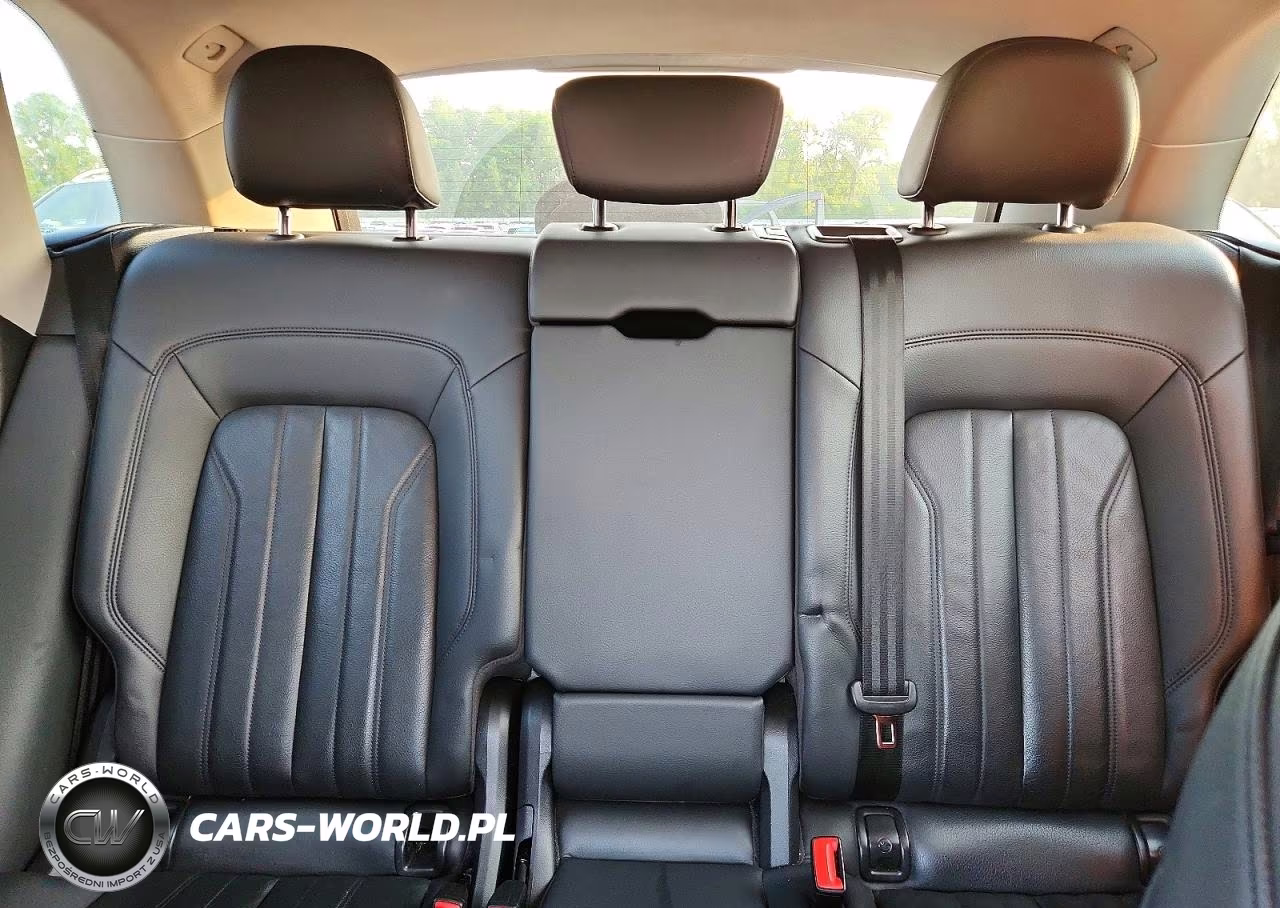 2020 Audi Q5 Premium VIN:WA1ANAFY9L2051198 - 10