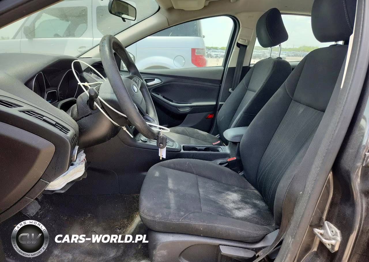 2016 Ford Focus Se VIN:1FADP3F2XGL256698 - 7